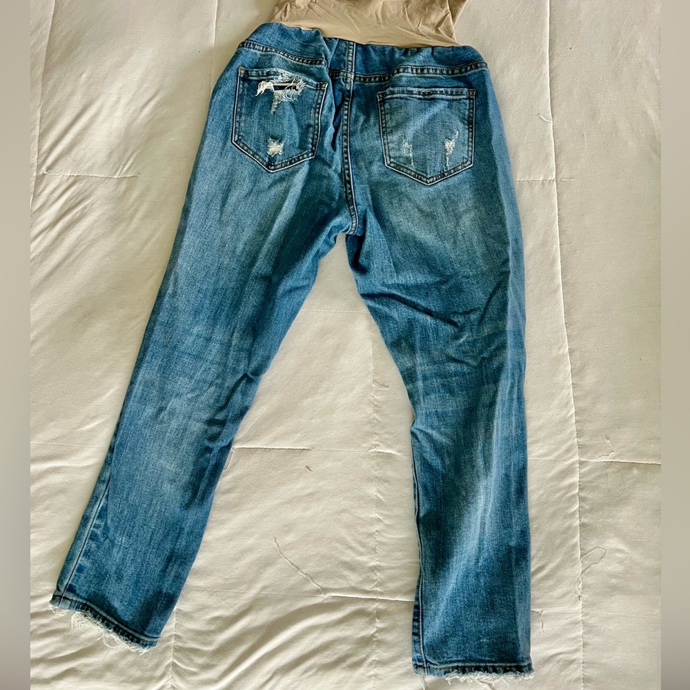 LED Maternity Ripped Jeans - Picture 4 of 4